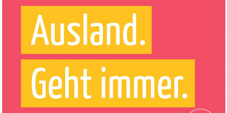 DAAD Ausland geht immer Postkarte Postkarte, auf der "Ausland geht immer" steht