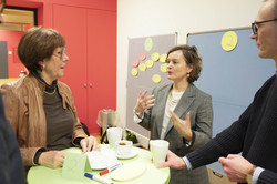 Mentor*innen im Gespräch beim Tandem2Job 2023 Midterm Meeting